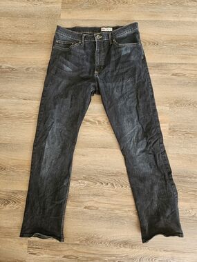 Wrangler Men's Dark Blue Straight Jeans